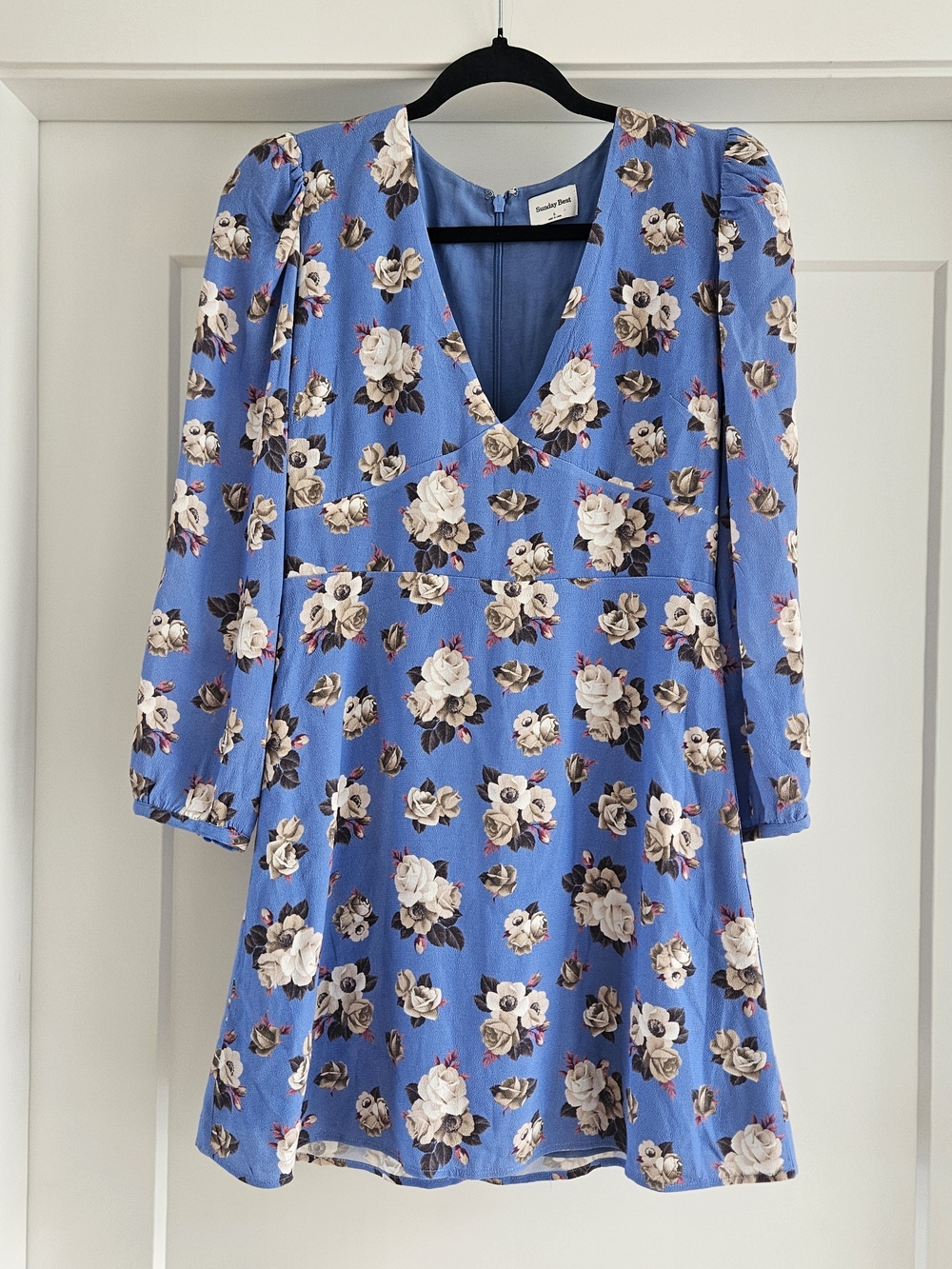 Aritzia Sunday Best Grayson Floral V-Neck Mini Dress Sz 6 - Picture 3 of 6
